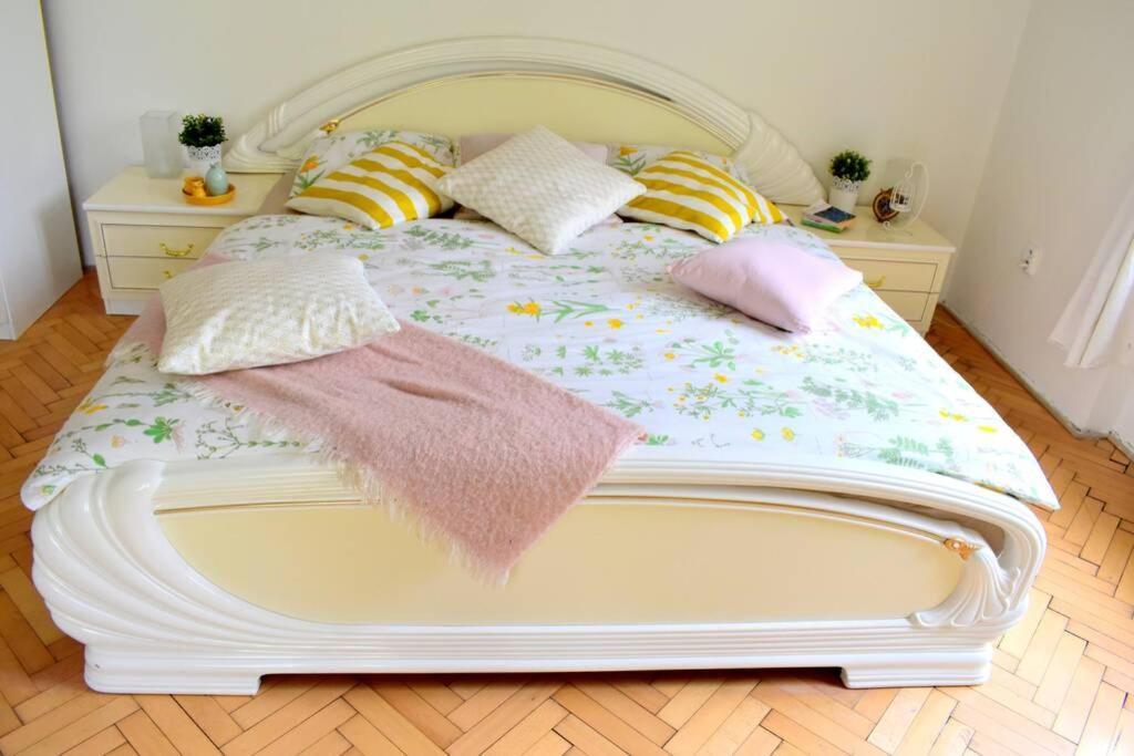 Bedroom With Sauna Lejlighed Prag